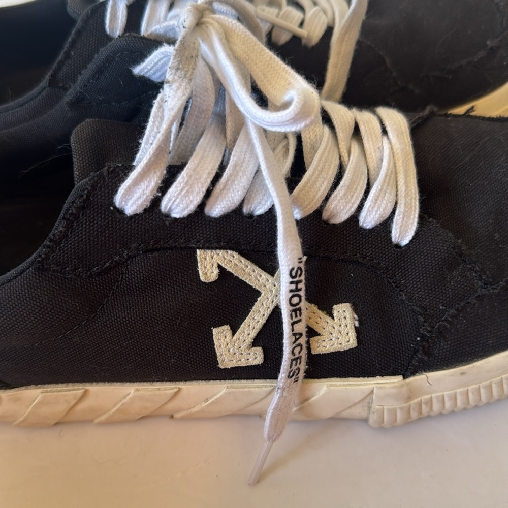 Off white sneakers - Picture 13 of 13